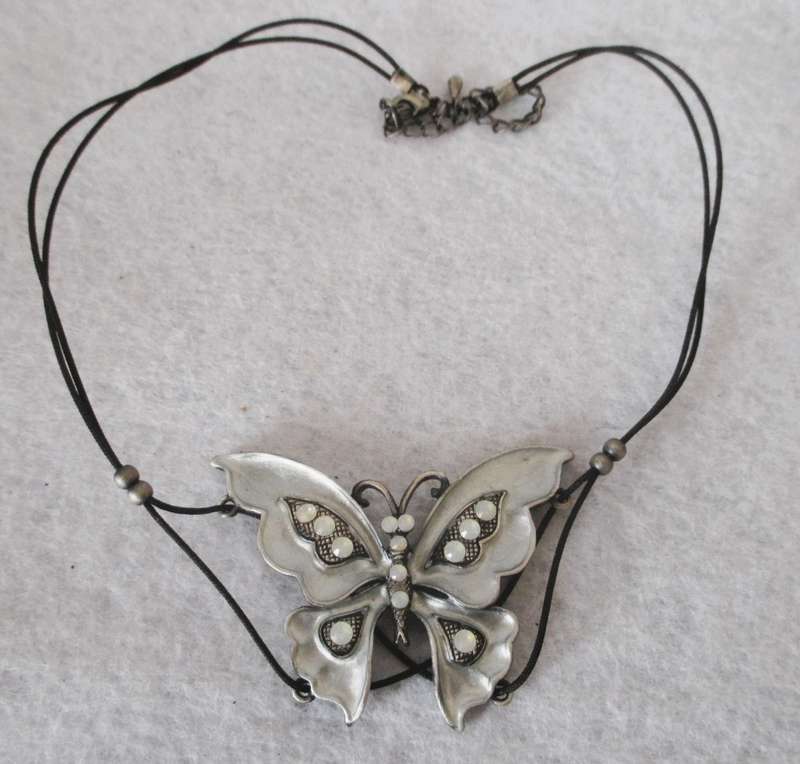 Lovely Silver Enameled with Rhinestones Pewter Butterfly necklace. 40cm.
