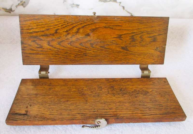 Vintage wooden Acme Tie Press, press with rachet closure clip. 240x80x25mm