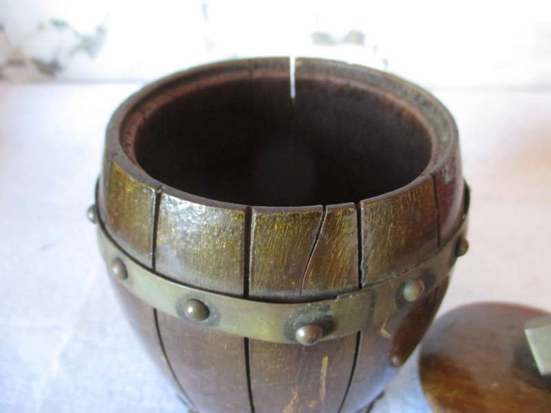 Unique Vintage Wooden Barrel Humidor, Tobacco Jar with copper finish. 125mm high. As per photo.