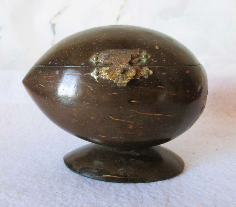 Unique Vintage coconut shell handmade Jewelry Casket with Cobalt Blue satin inner. 130x100mm