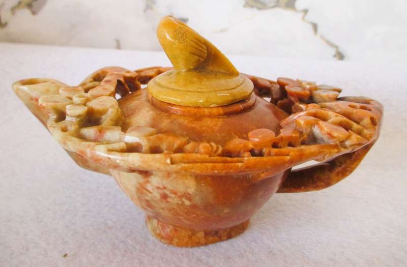 Chinese Vintage/ Antique Stone Tea Pot. Great condition. Length: 14cm, heights with lid: 9cm.