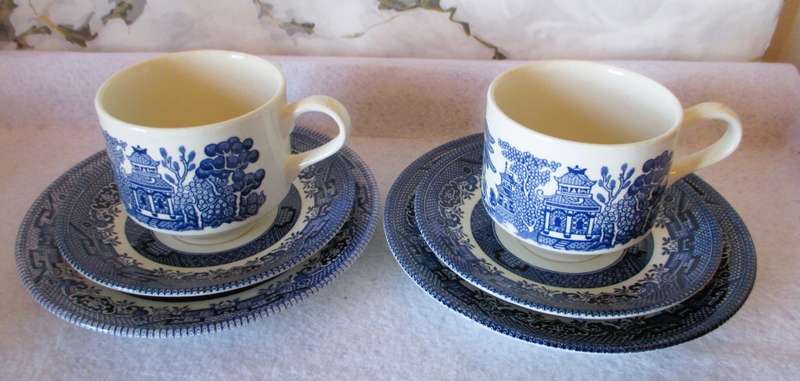 Blue Willow Fine English China Set of 2 Teacups Trio`s By Churchill England. Hairline crack, one cup