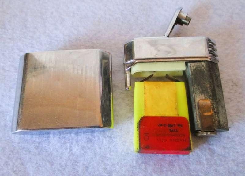 Vintage Magna-Lux Fumalux FL400 Electric Lighter & Pocket Flashlight, West Germany, c 1955. as is.