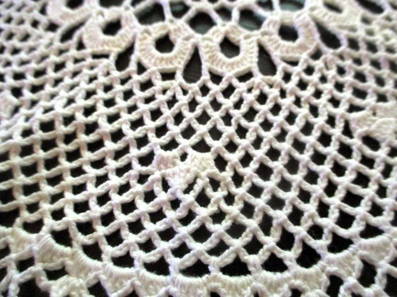 Handmade Crochet Lace Round Table Placemat/ Doilies. 40cm dia.
