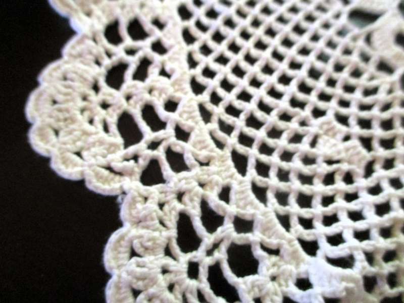Handmade Crochet Lace Round Table Placemat/ Doilies. 40cm dia.