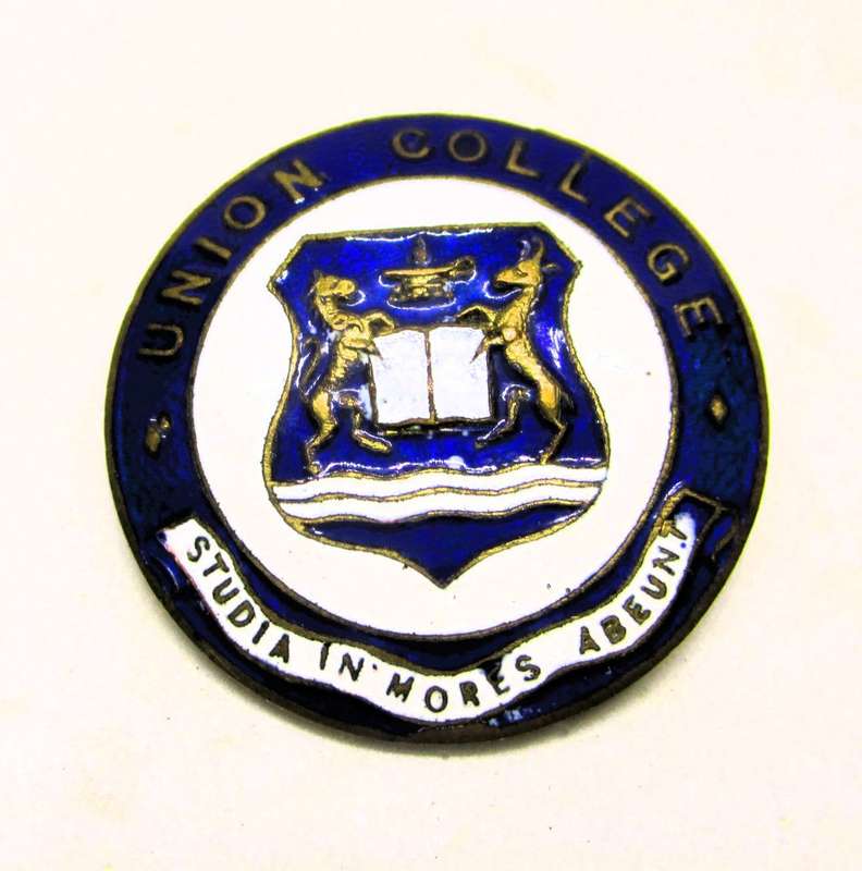 UNION COLLEGE - ENAMELLED BADGE - SIMPSON LTD, JOHANNESBURG As per photo.