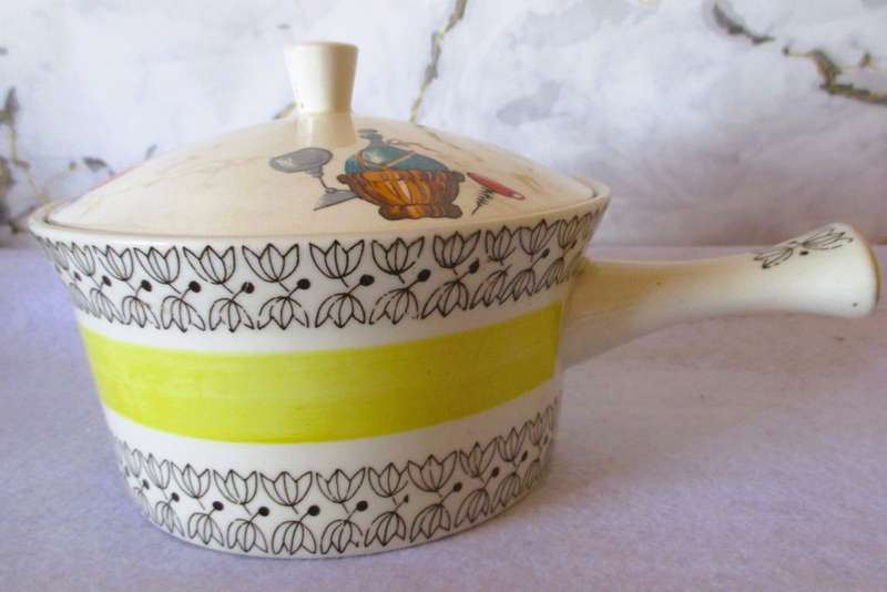 Vintage PERNILLE NORWAY FLAMINGO LIDDED TUREEN/DISH.