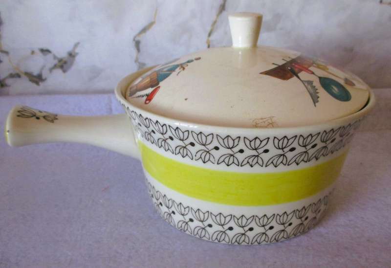 Vintage PERNILLE NORWAY FLAMINGO LIDDED TUREEN/DISH.