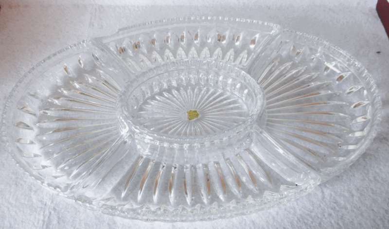 Vintage Set Of 5 Vintage Collectible Unique Decorative Glass Snacks Platter. Note chip, per photo.