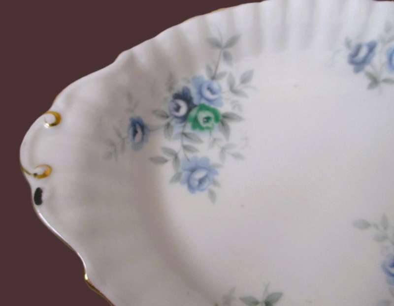 Royal Albert Inspiration Cake Cookie Serving Plate Bone China England. 220mmx125mm.