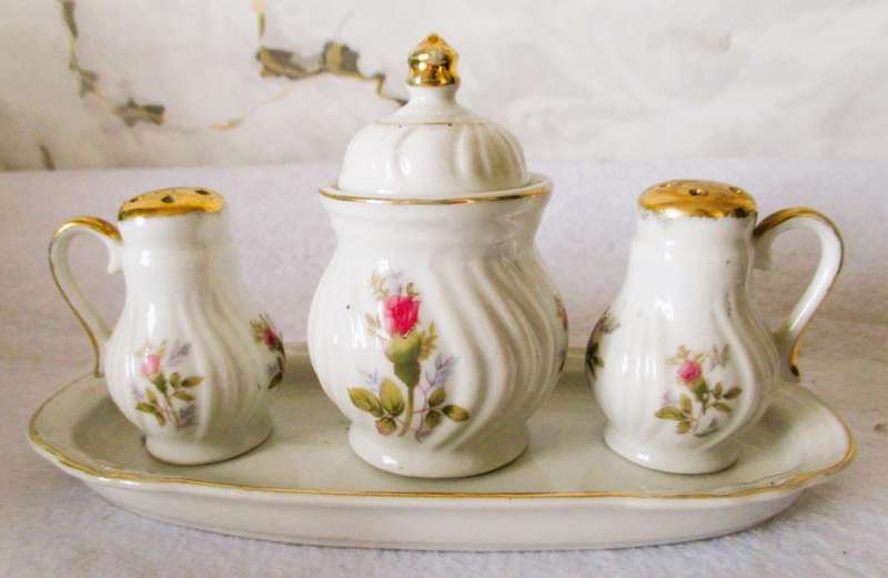Vintage Porcelain Salt & Pepper Shaker With Jam Jar / Under Plate. No markings. Spotless.