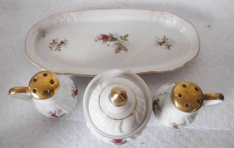 Vintage Porcelain Salt & Pepper Shaker With Jam Jar / Under Plate. No markings. Spotless.