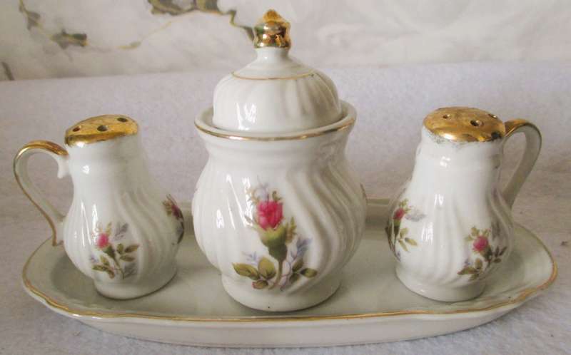 Vintage Porcelain Salt & Pepper Shaker With Jam Jar / Under Plate. No markings. Spotless.