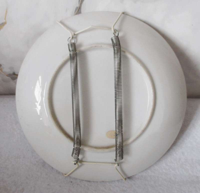 Vintage Japanese Imari Style Blue Green Gold Decorative Plate with hanging wire.  160mm dia.