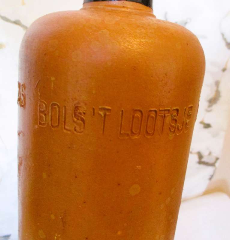 1900 Amsterdam, Erven Lucas Bols Genever Ceramic 1 liter bottle. Amsterdam 310mm high