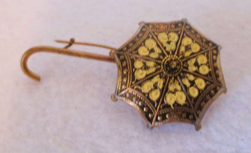 Sentimental Victorian Umbrella Brooch, c clip. Possible gold with black enamel, circa 1885 50mm