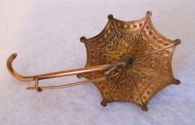 Sentimental Victorian Umbrella Brooch, c clip. Possible gold with black enamel, circa 1885 50mm