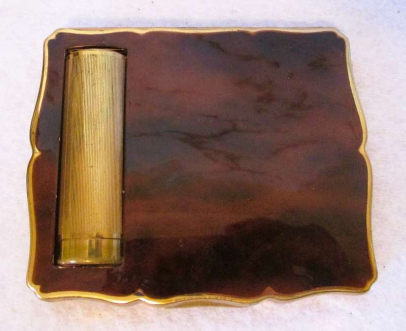 1950`s Luxury Vintage Empress Stratton Lipstick & Powder Compact. 9 cm x 7 cm.