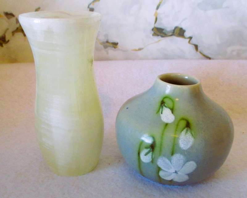 Pair of two bud vases. As per photo. Ceramic and alabaster.