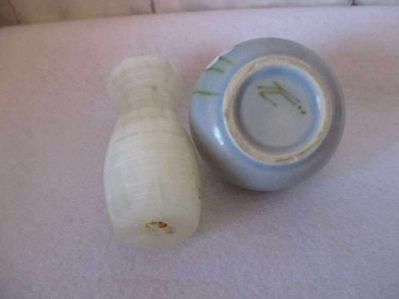 Pair of two bud vases. As per photo. Ceramic and alabaster.