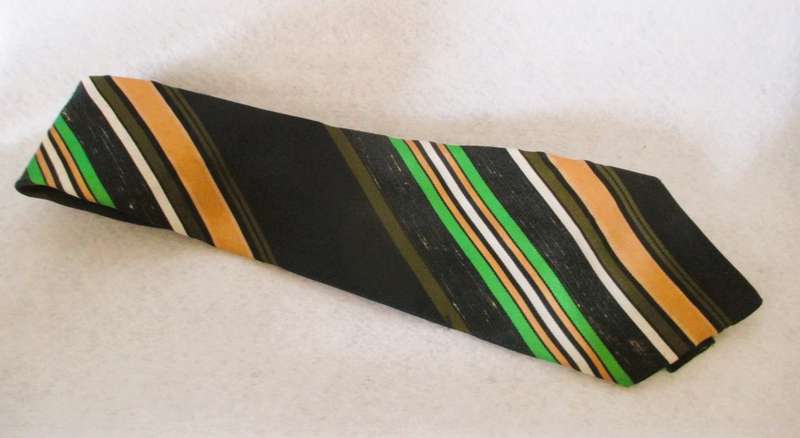 Vintage Men Ties, Prime Regent Textured Polyester, as per photo. Worn.