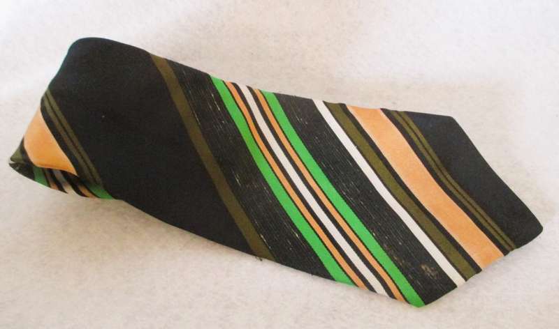Vintage Men Ties, Prime Regent Textured Polyester, as per photo. Worn.