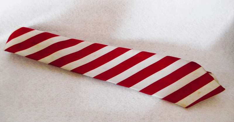 Vintage Men Ties, Pall Mall Polyester Wash and Wear, as per photo. Worn.
