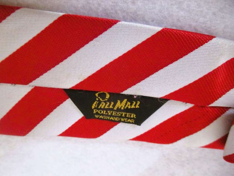 Vintage Men Ties, Pall Mall Polyester Wash and Wear, as per photo. Worn.