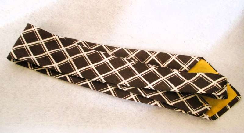 Vintage Men Ties, Prince Regent Text Rised Polyester, as per photo. Worn.