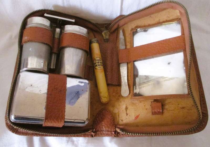 Vintage Gentlemen`s Travel Grooming Kit with Clothes brush. As per photo.