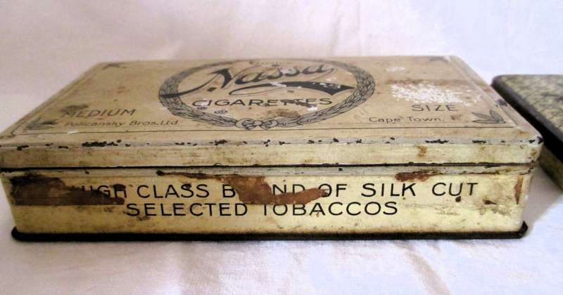 Lot of 2 Vintage Sigarette Tins. Nassa Cigarettes, Cape Town. Ladies decorative Tin.