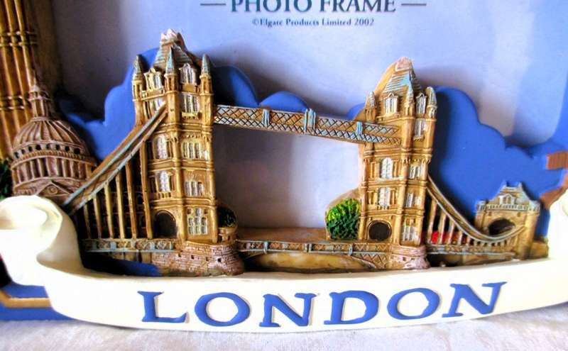 3D resin London Monuments Montage Photo Frame, in box. 2002. 150x150mm