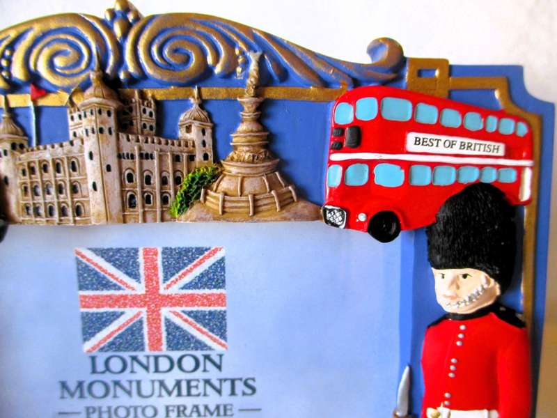 3D resin London Monuments Montage Photo Frame, in box. 2002. 150x150mm