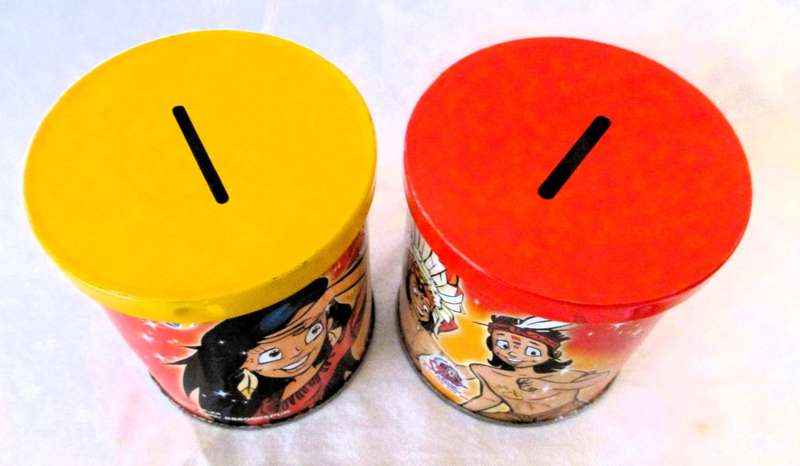 SALE R25 -Vintage Collectable Round SPUR money tins, with lids. 80mm high.