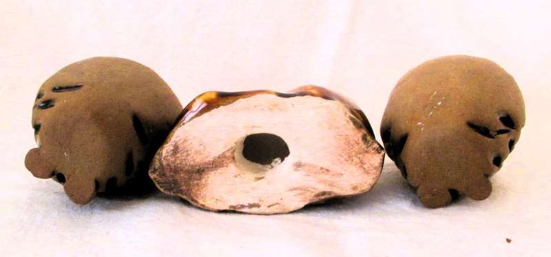 Lot of three caly and porcelain Owl figurenes.