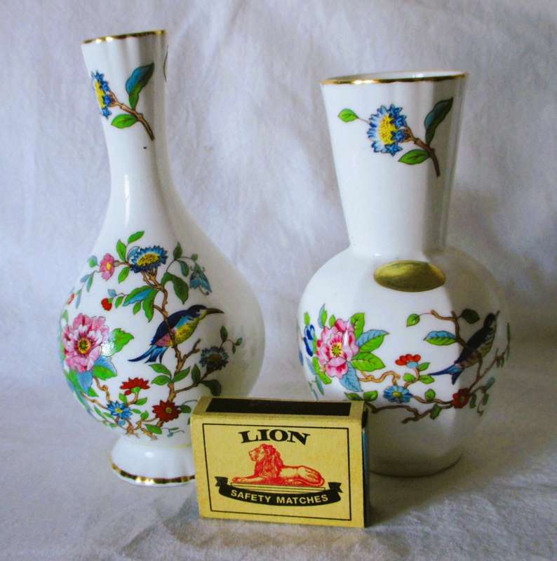 2x Aynsley PEMBROKE Floral Pattern Vase Made in England   16 and 14cm high. Spotless