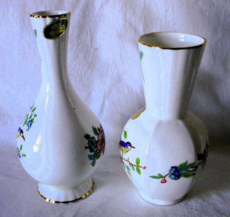 2x Aynsley PEMBROKE Floral Pattern Vase Made in England   16 and 14cm high. Spotless