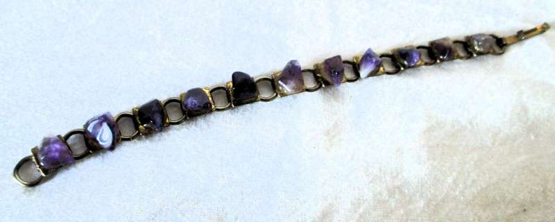 Vintage Raw Amethysts Bracelet with sturdy clip. 180mm long.