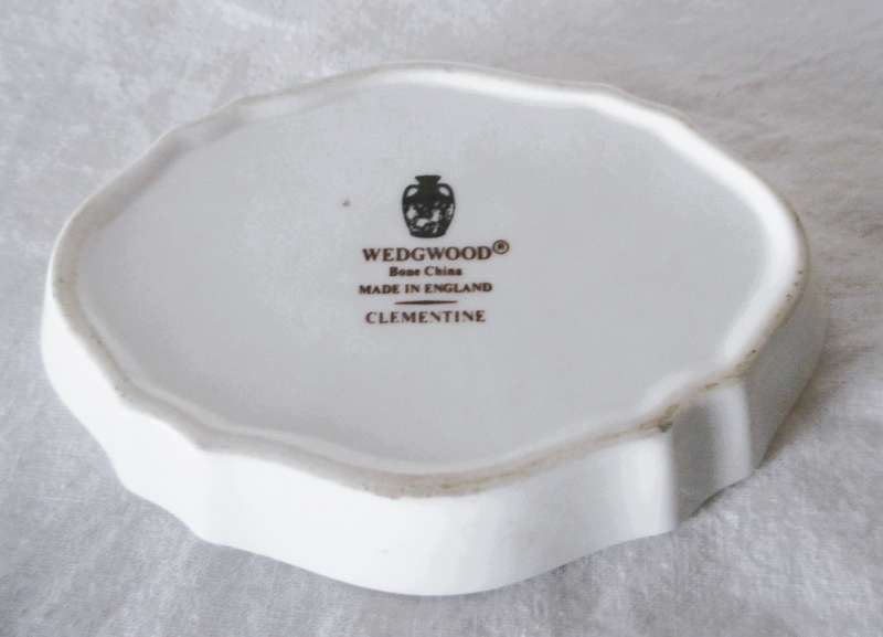 Wedgwood Clementine, Trinket / Pin Dish, English Bone China 110x60mm,
