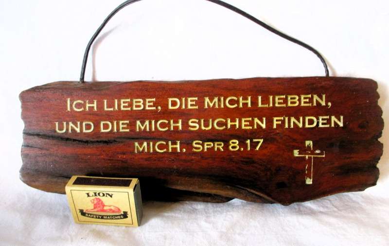 SALE R25 - Solid Wood Burning Bible Verse in German for wall hinging.  300x100 mm