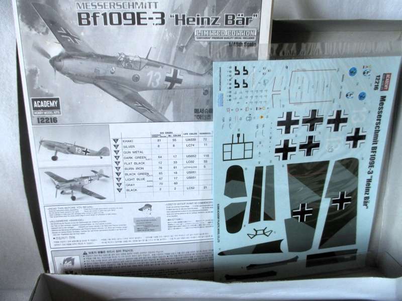 NEW ACADEMY MESSERSCHMITT BF109E-3 HEINZ BAR GERMAN AIRPLANE 1:48 MODEL 12216