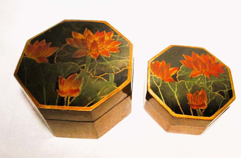 Vintage 2x Nestling Wooden decorated Trinket Boxes Art Deco Octagonal Flower Design