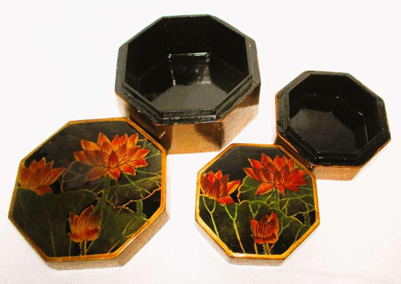 Vintage 2x Nestling Wooden decorated Trinket Boxes Art Deco Octagonal Flower Design