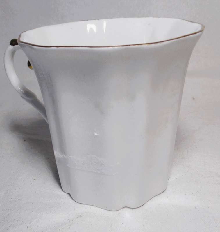 Vintage England Queen Elizabeth II Silver Jubilee Mug Cup 1952-1977 bone china
