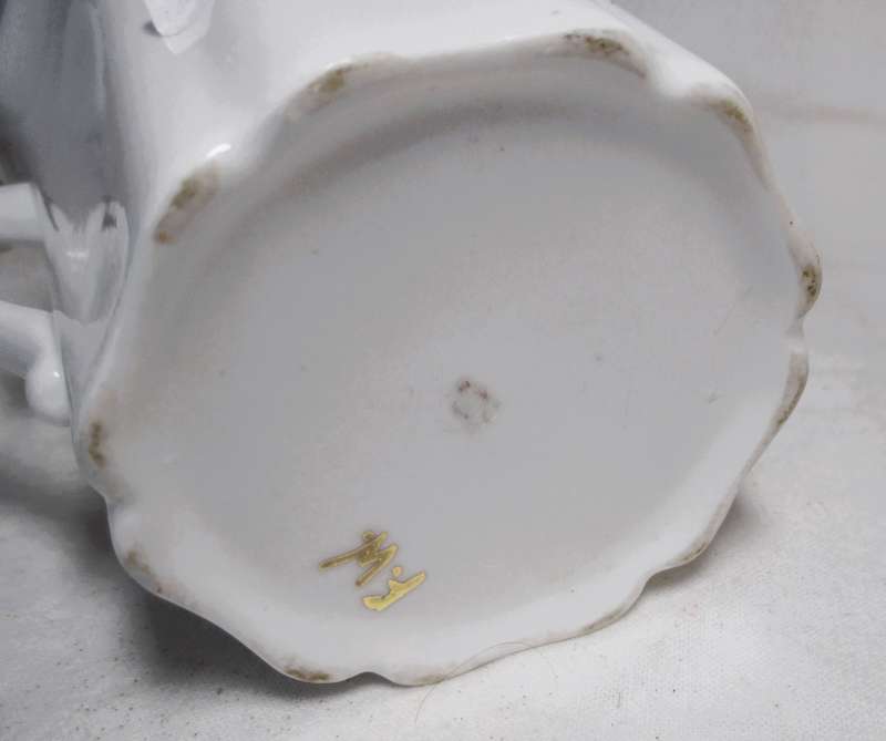 Vintage England Queen Elizabeth II Silver Jubilee Mug Cup 1952-1977 bone china