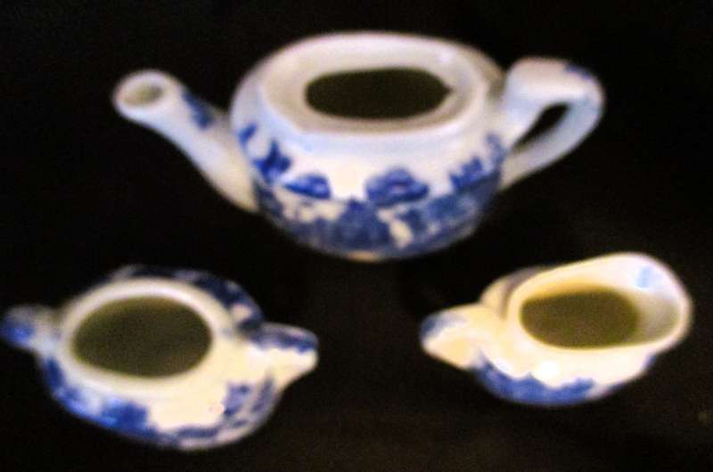 Antique 3pc Miniture  Blue Willow Children`s Tea Set Creamer, Sugar, Tea Pot, Please refer photos.