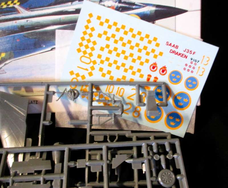 Vintage SAAB Draken Airfix | No. 02039-4 | 1:72 Model Kit. as per photo.
