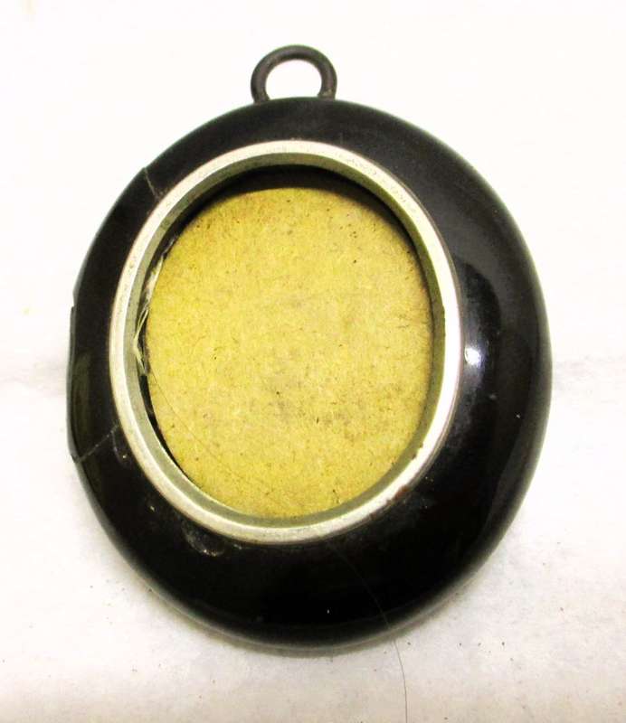 Lot of 3 Very Fine Victorian Jet-Onyx Mourning Memento Pendant and brooches,silver and gold finishes