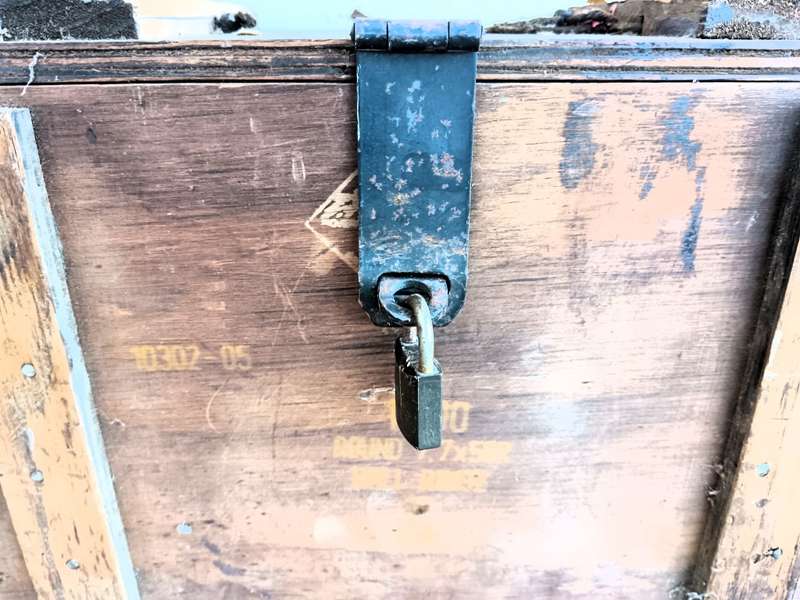 Vintage/Antique Wood Ammo Box used as securty storage. Lock without a key. 42x22x28cm