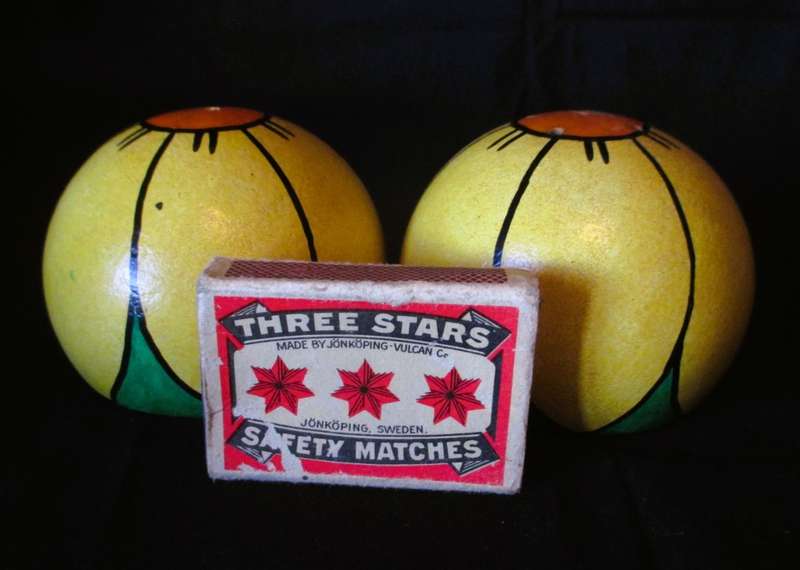 Wooden hand painted salt and pepper shakers. Fruit of Africa - Matamba Wild. 50mm high.